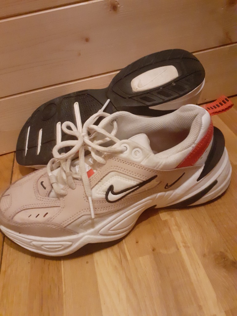 Nike tekno skór 38