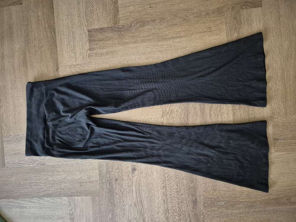 Adidas flare trikoot S