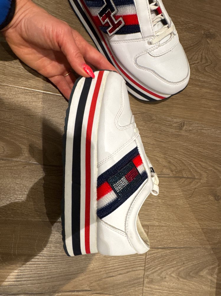 Tommy Hilfiger sko, str 36-37