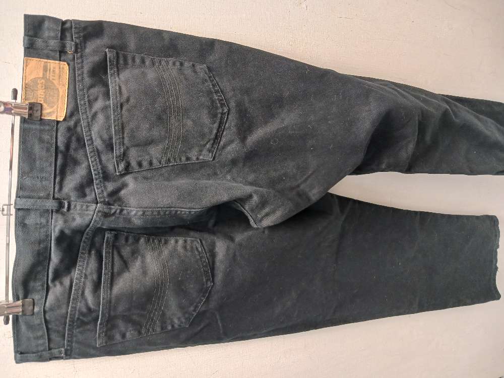James mustat farkut W36/L34