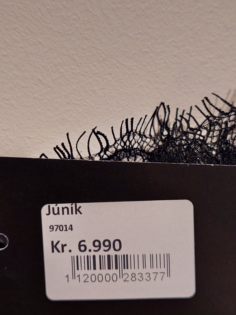 Nýr Júník toppur S