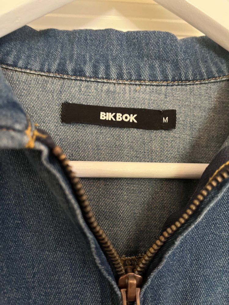 Denimkjole fra Bik Bok