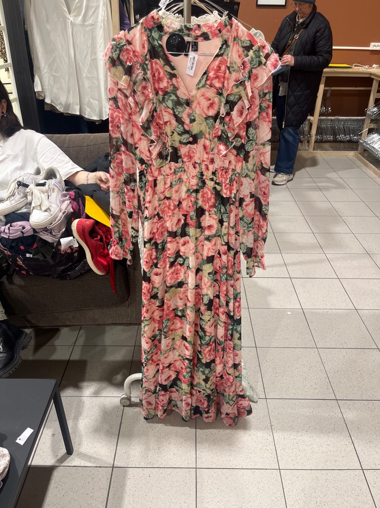 Blomster kjole fra Vera Moda