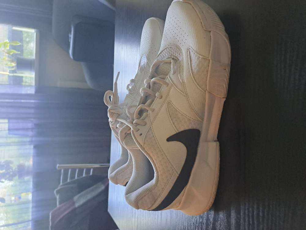 Nike hvítir skór