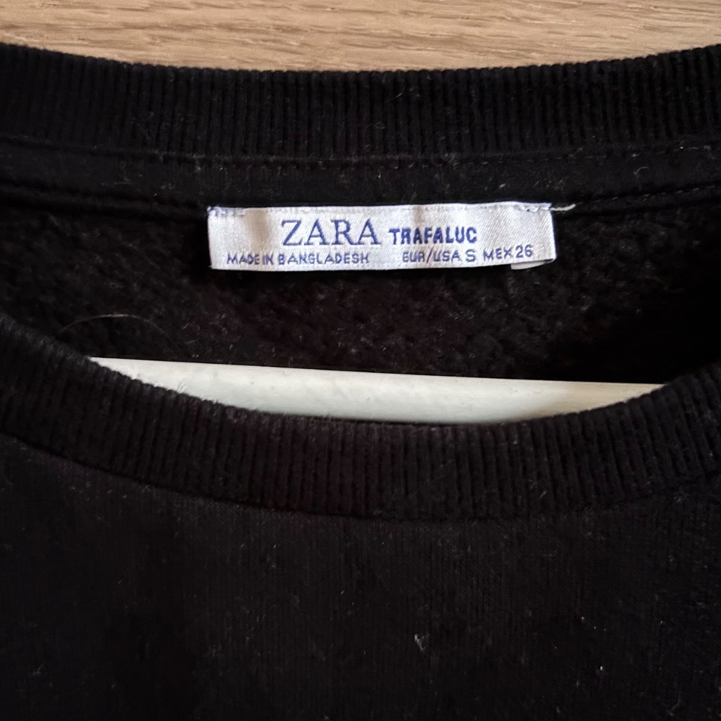 Zara musta collari, koko S