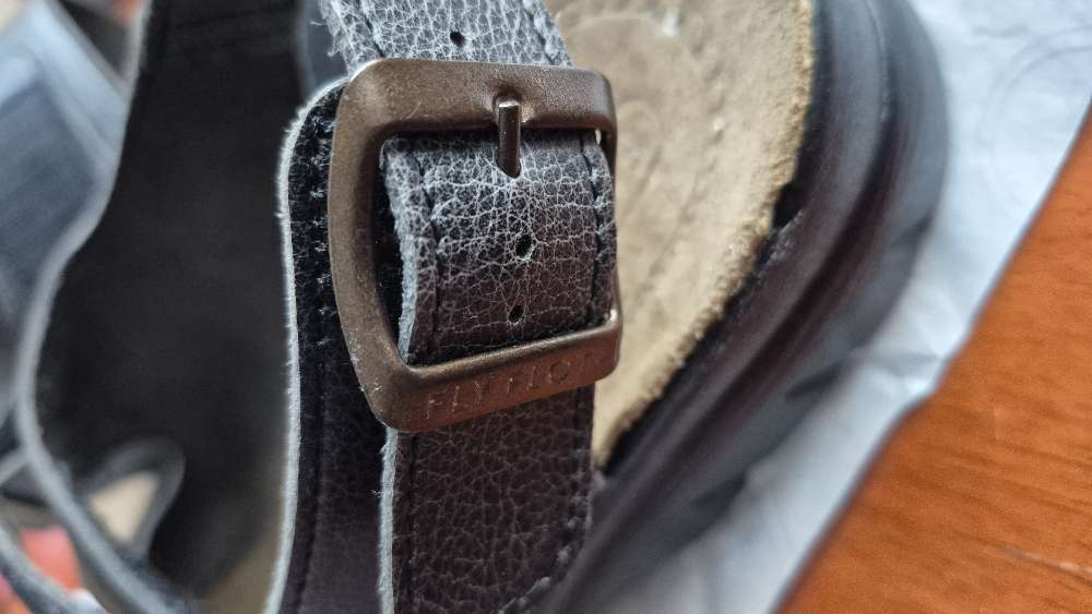 Miesten Sandaalit koko 42