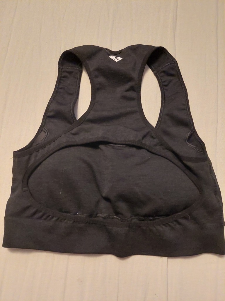 Womens best toppur L