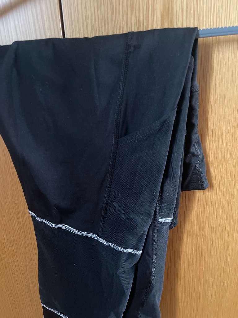 Svartar Nike air æfingabuxur i M