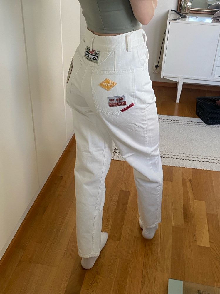 valkoiset vintage farkut