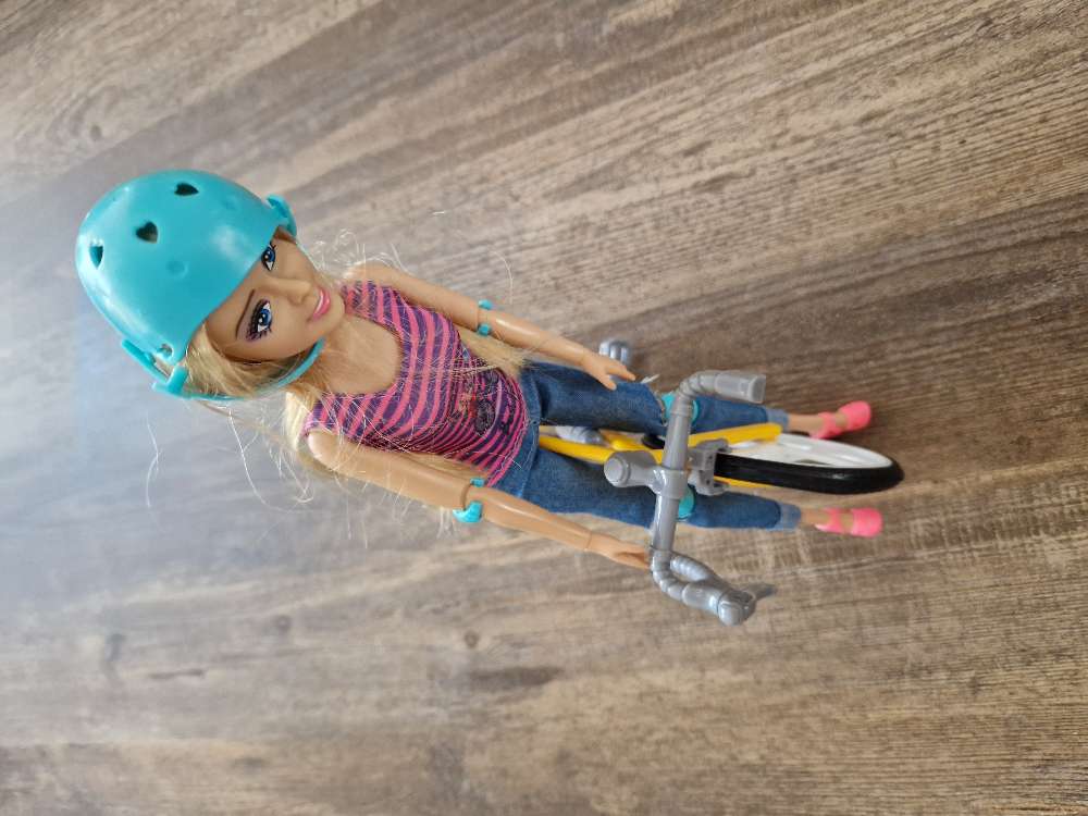 Barbie op fiets