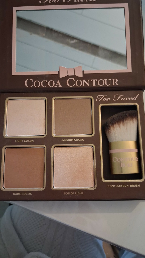 Too faced cocoa contour ónotuð