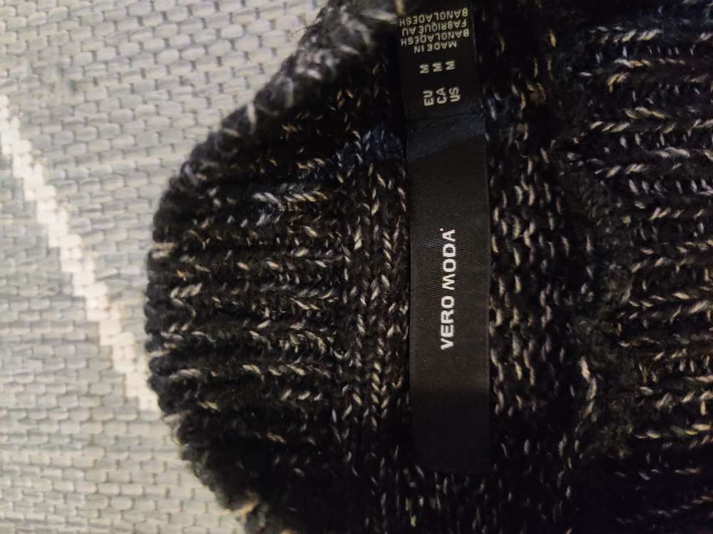 Neulepaita, Vero Moda, koko M