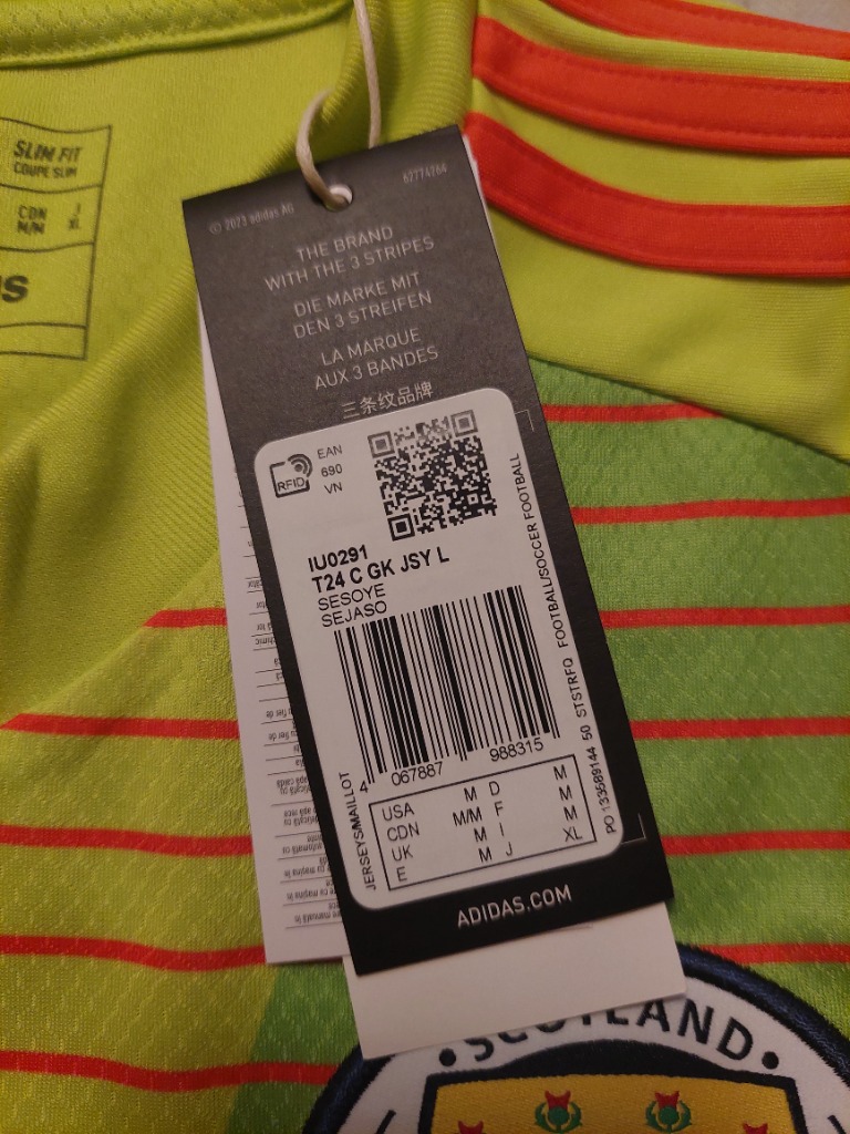 Ný Adidas treyja M