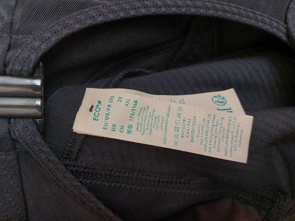 Svartur sundbolur st 4XL