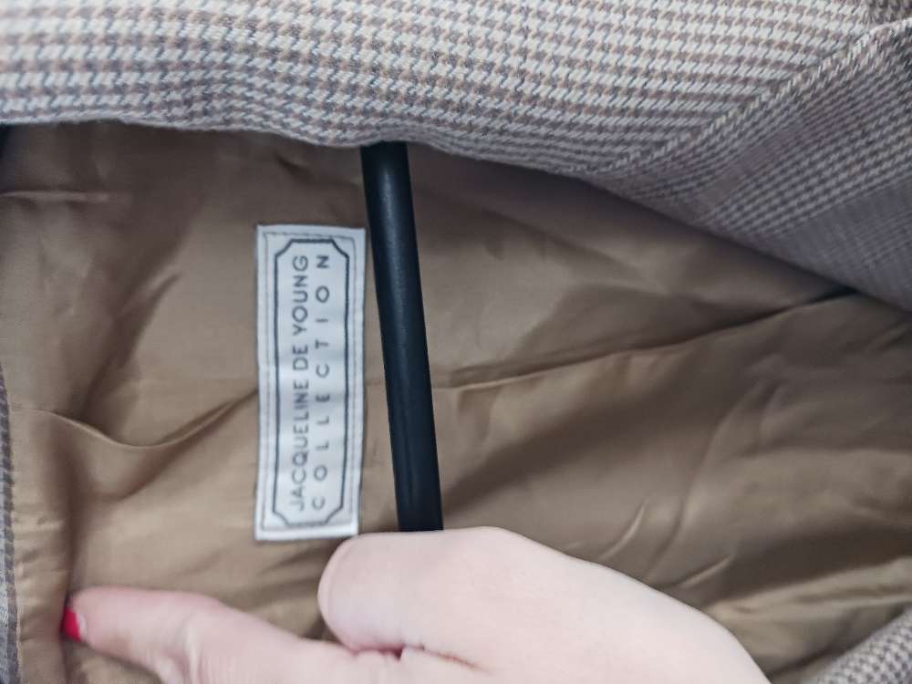 Beige ruutubleiseri XL