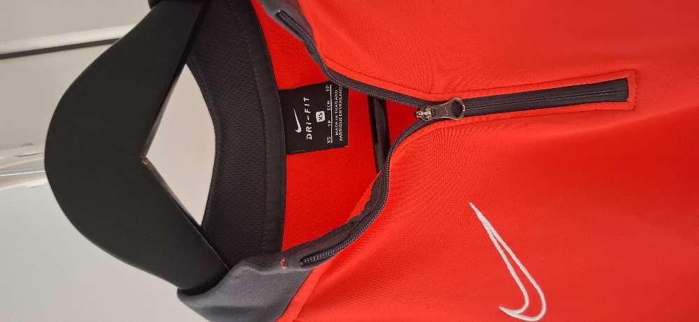 Nike st. XS Dri-Fit appelsínugulur