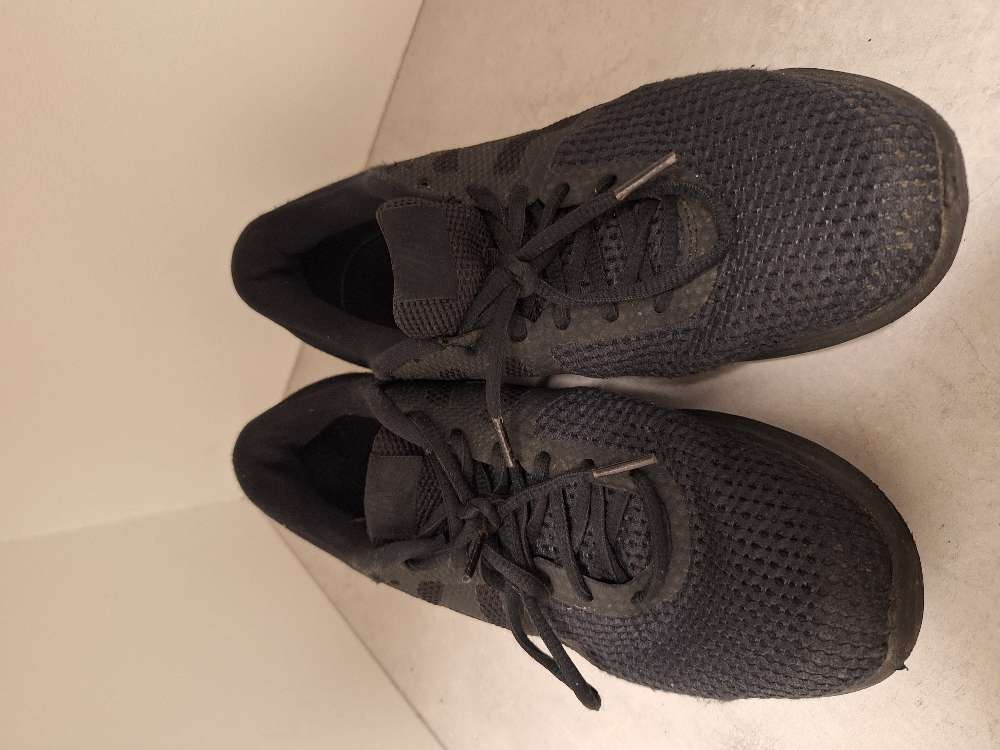 Nike skór svartir 40
