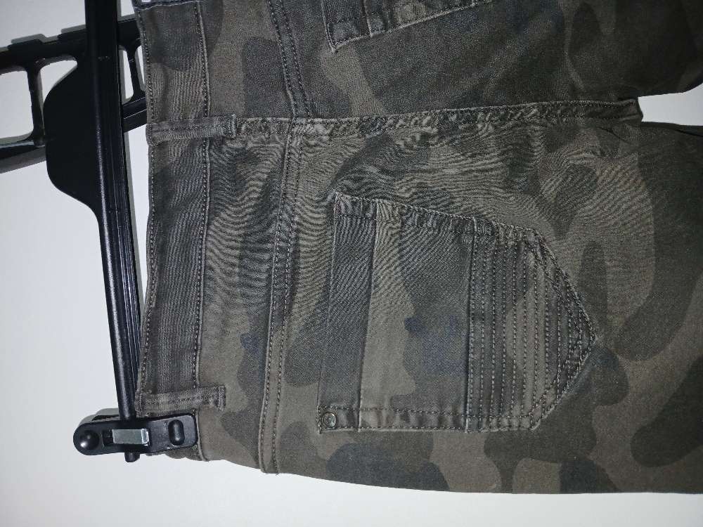 Ruskea/vihreä/harmaa camo housut, stres M/L