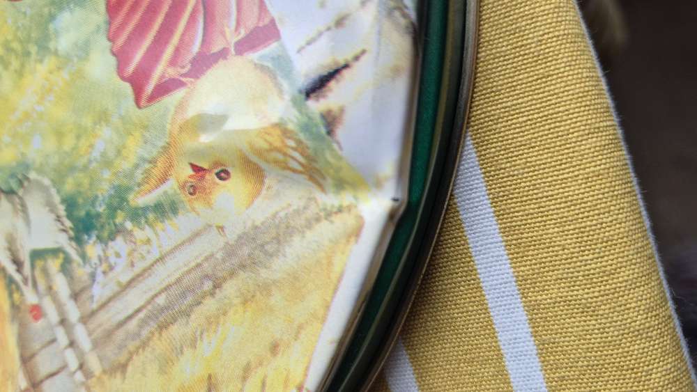 Pääsiäispurkki metalli