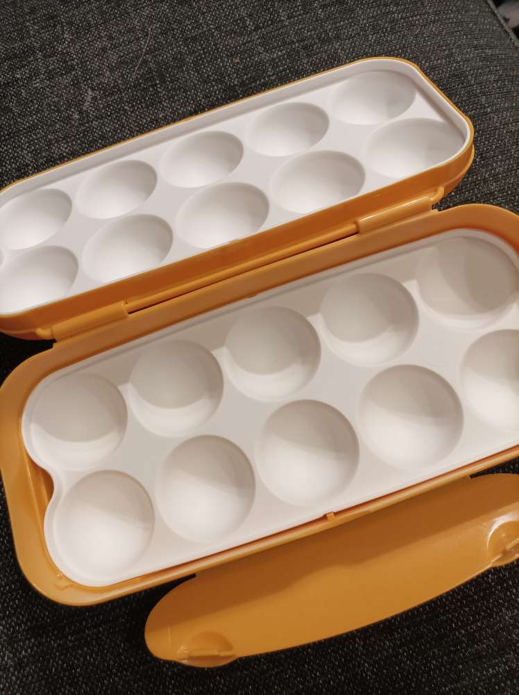 Tupperware Kananmunarasia Pääsiäismunat