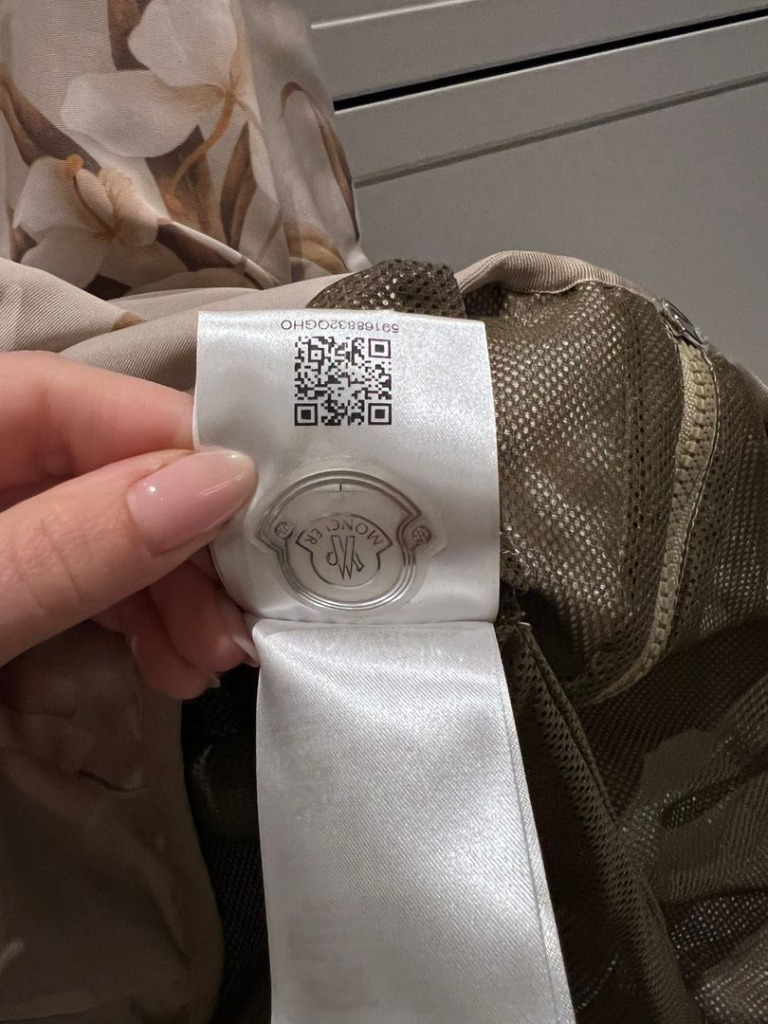 Moncler - Beige blomsterjakke