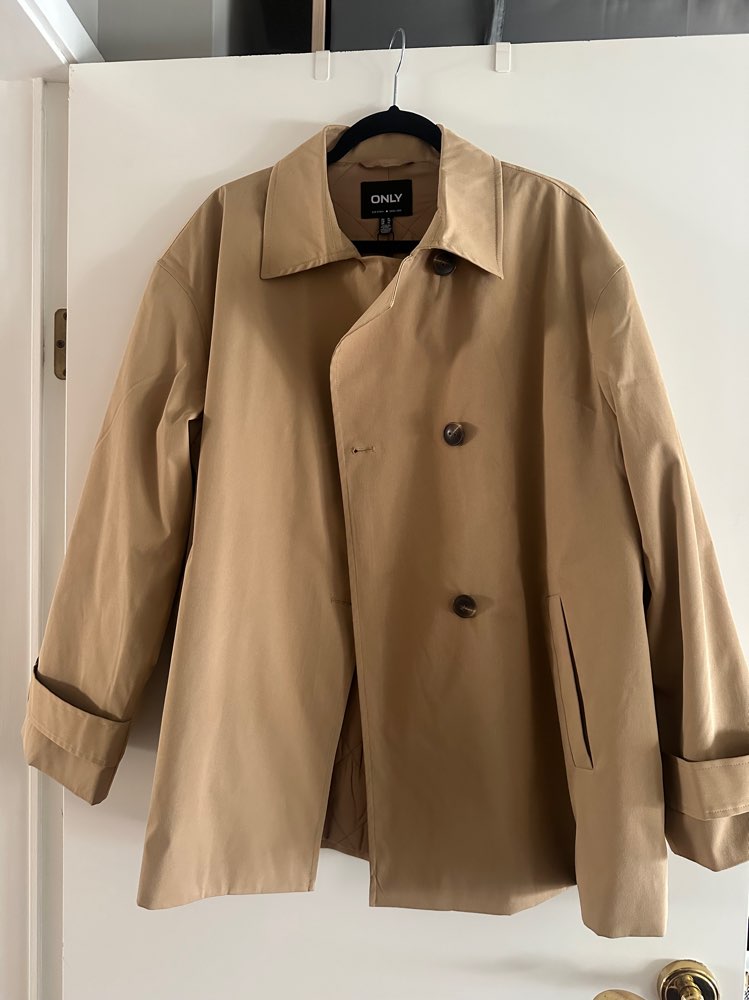 Ný ONLY kápujakki xL