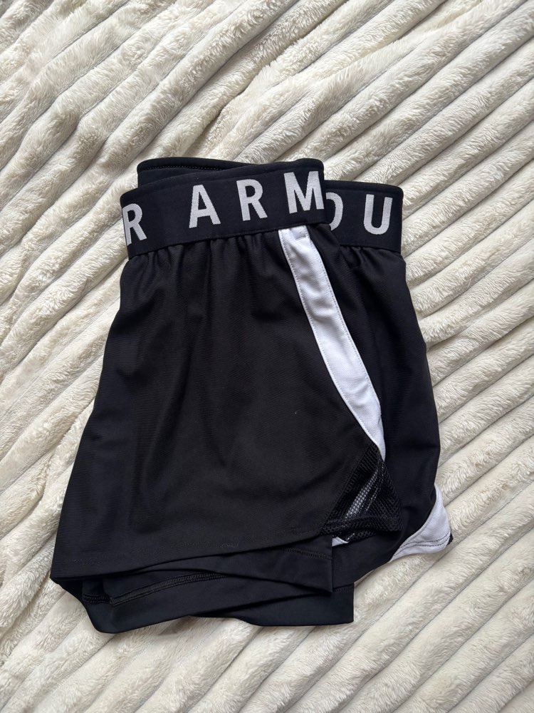 Undet Armor urheilushortsit, koko M