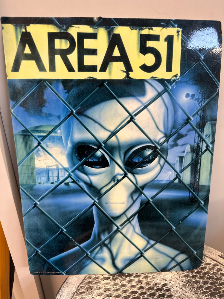 Skilti Area 51