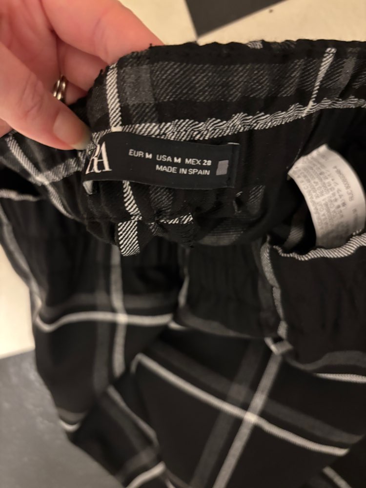 Sort rutete dressbukse Zara str m