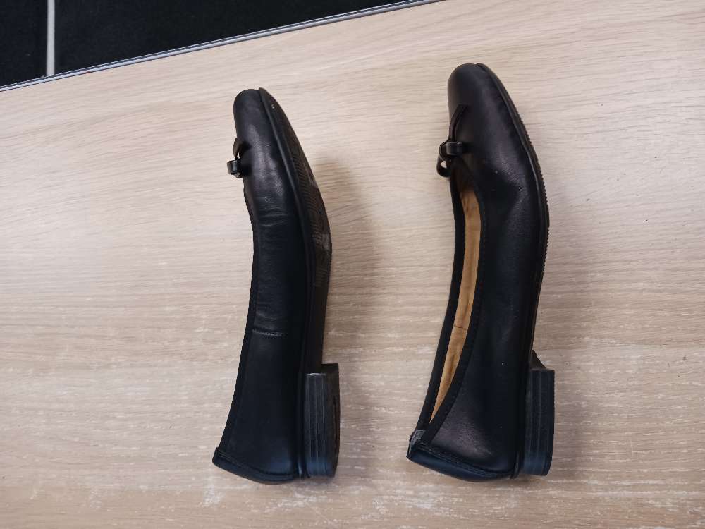 Rieker mustat ballerinat 38