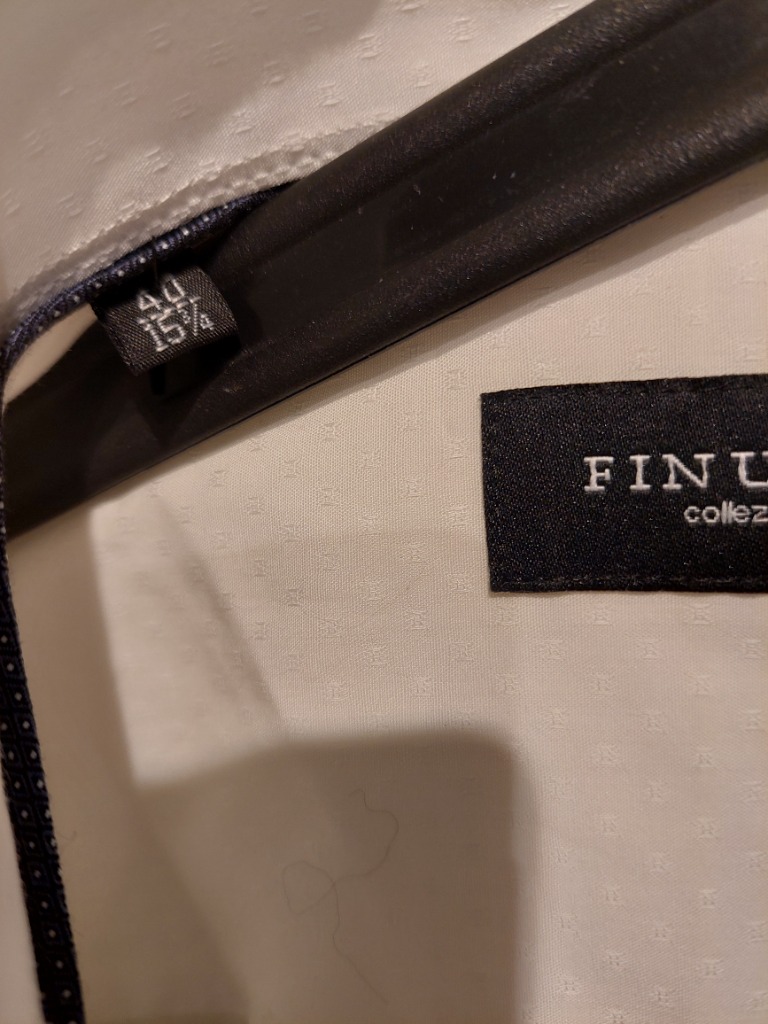 Finucci munstruð ljós skyrta 