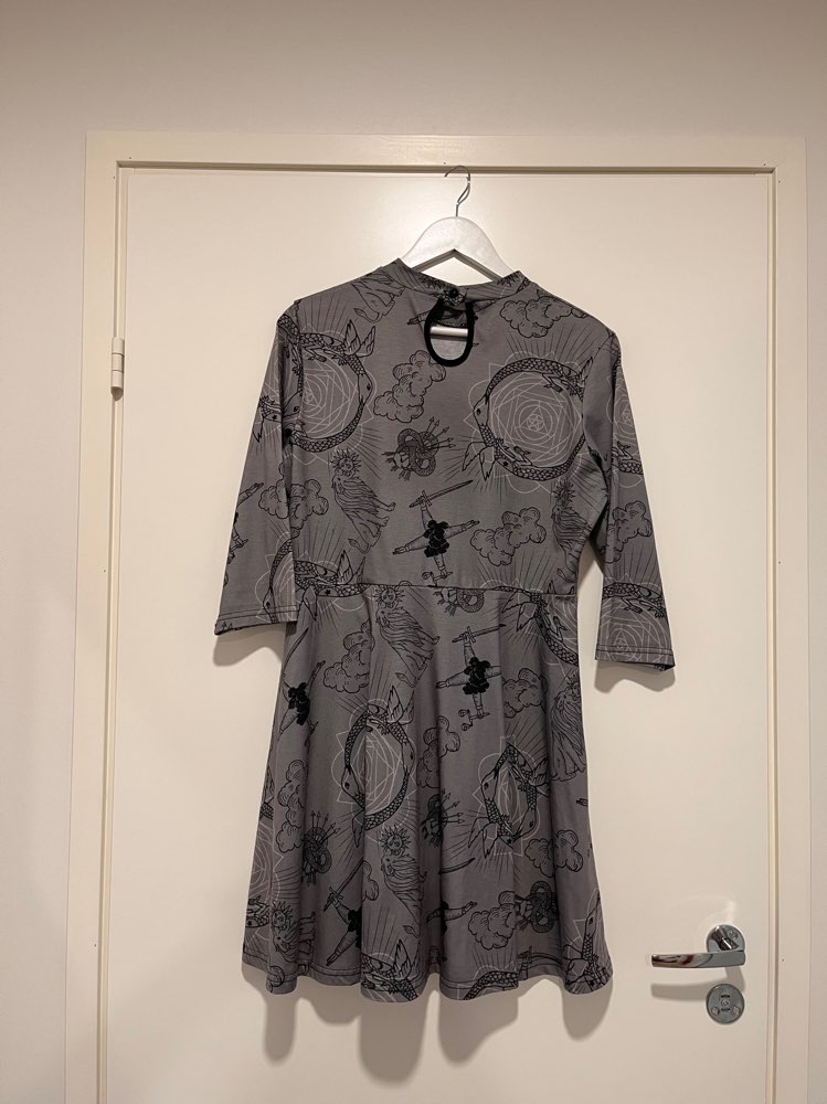 Jawbreaker mekko XL