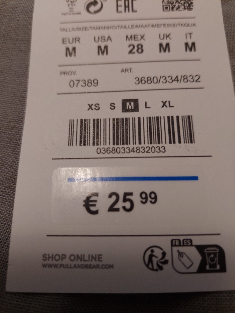 Nýjar Pull og Bear buxur M