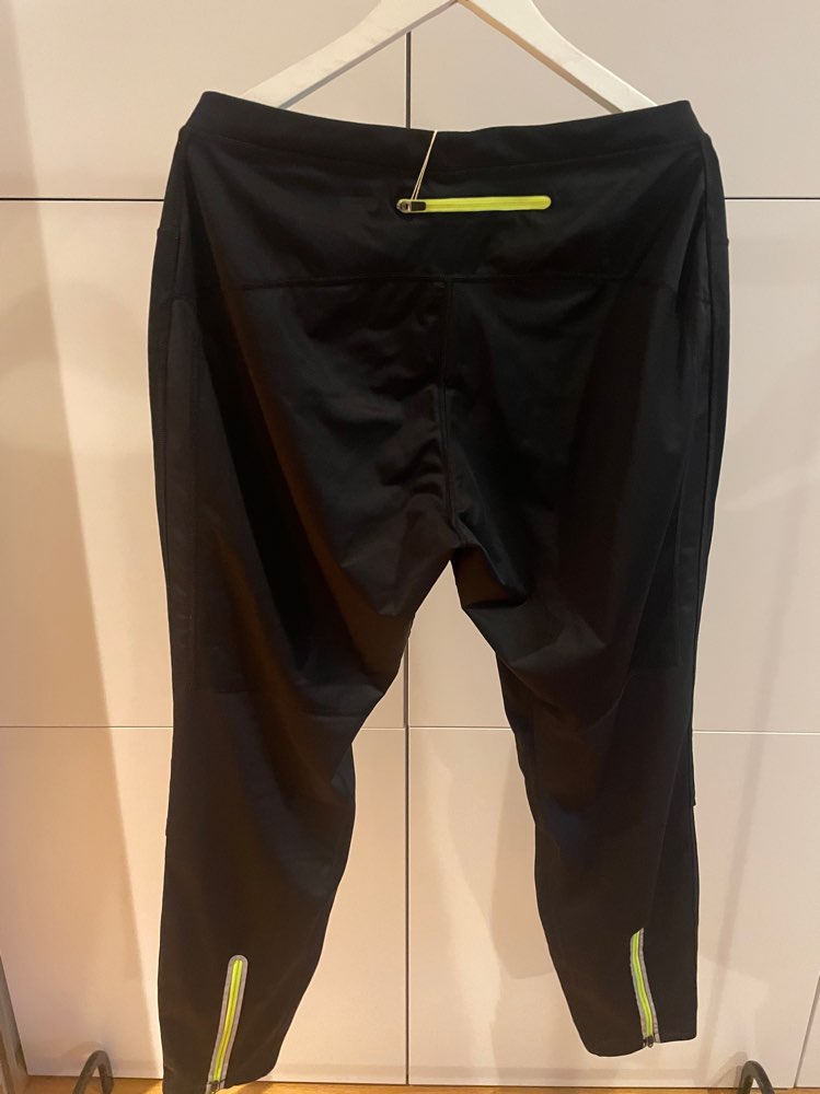 Mustat Soc-urheiluhousut koko L