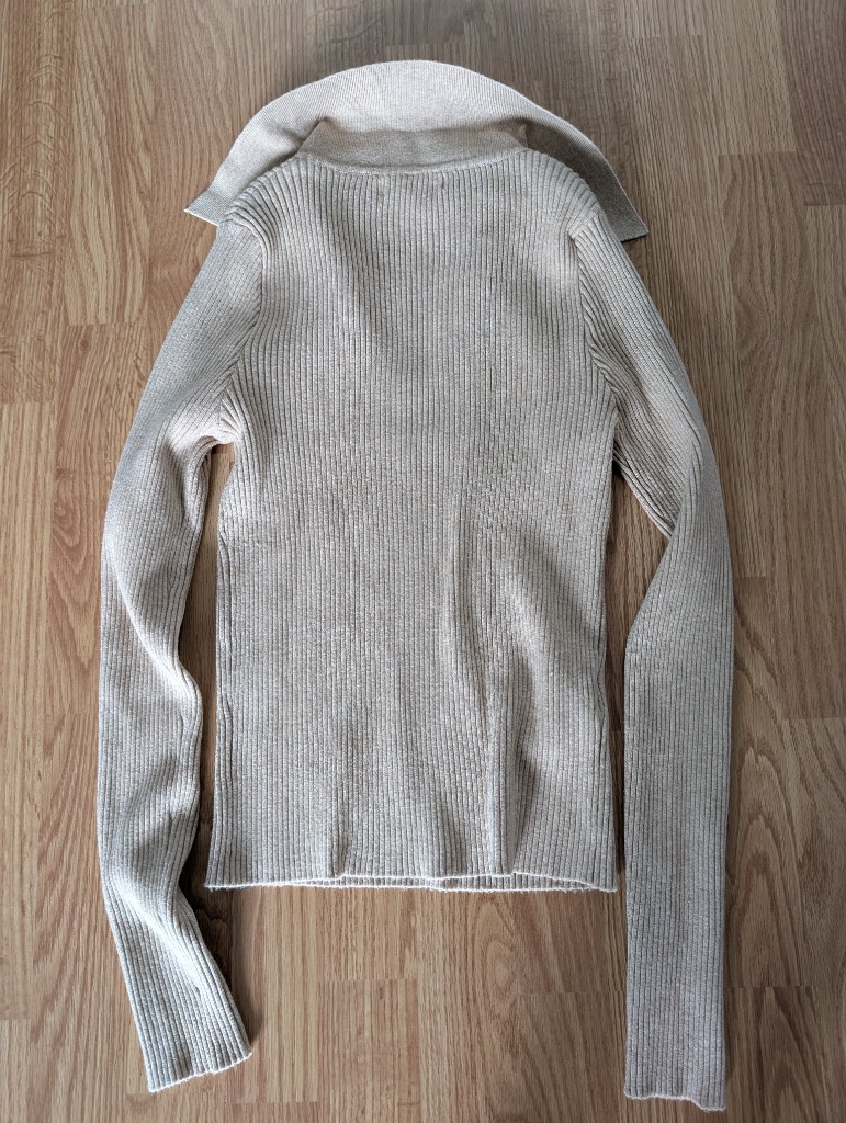 Mango beige pusero, koko L