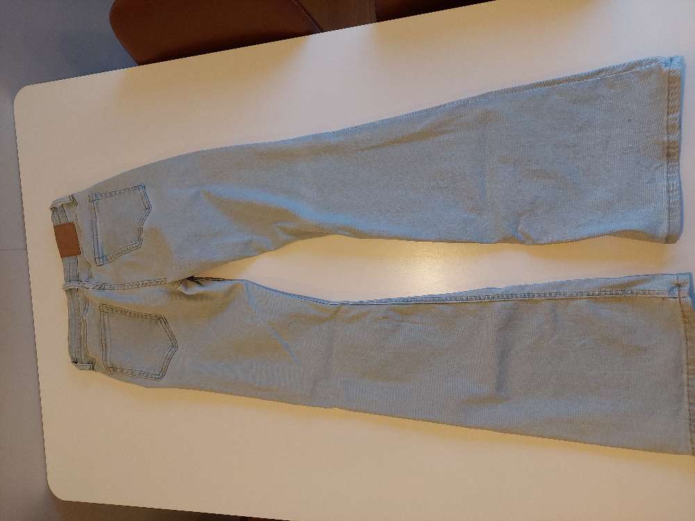 Weekday ljósar gallabuxur str 26/32