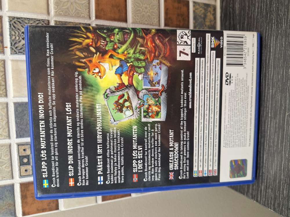 PS 2 peli Crash