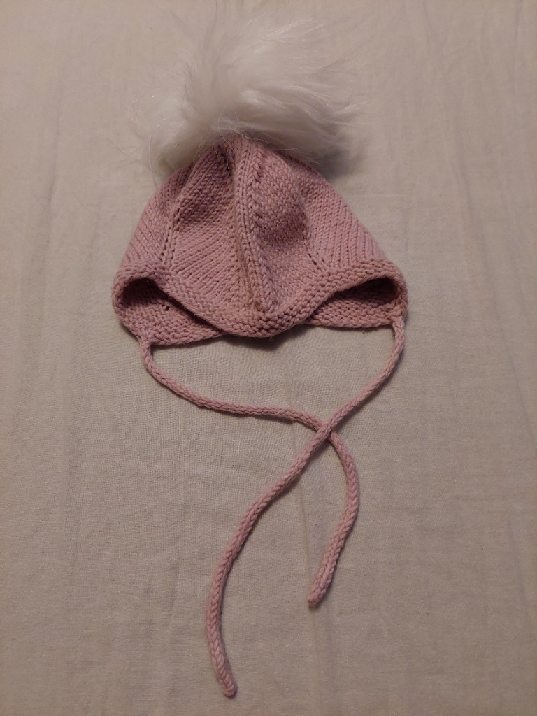 Heimaprjónað sett ca 80