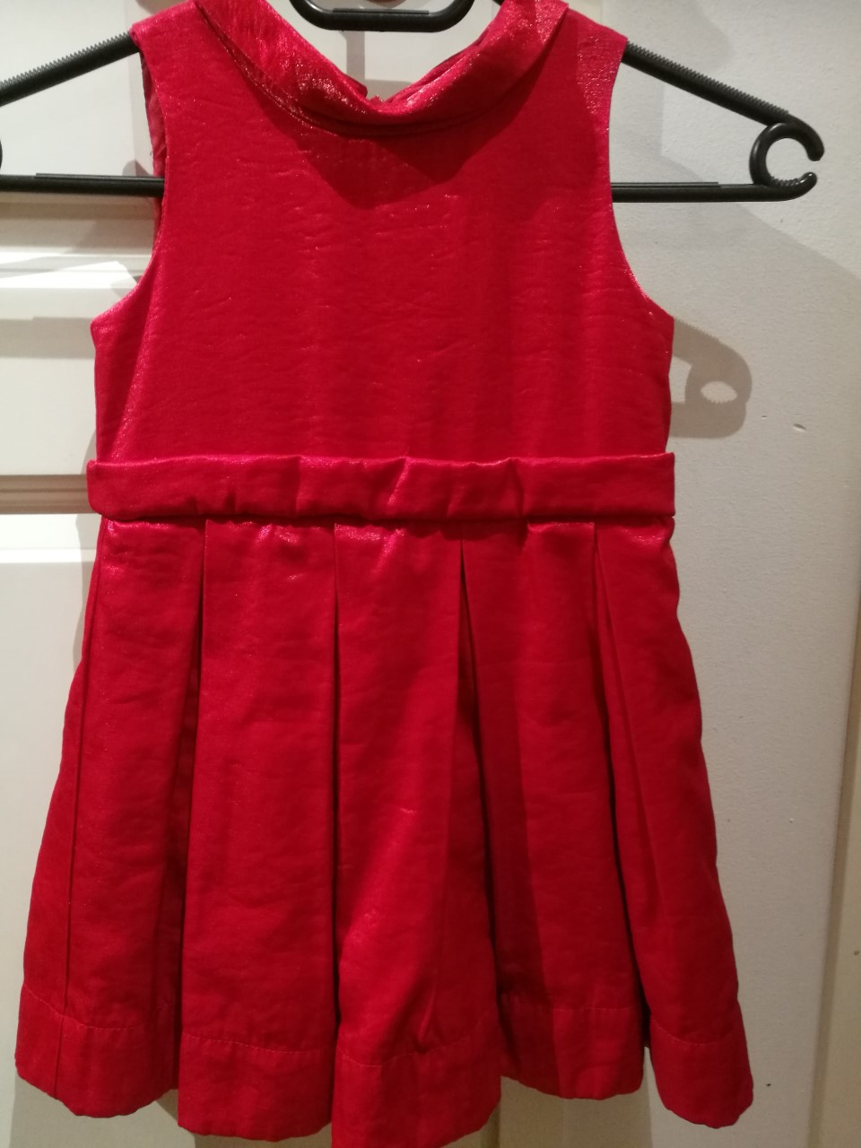 Punainen mekko 104cm