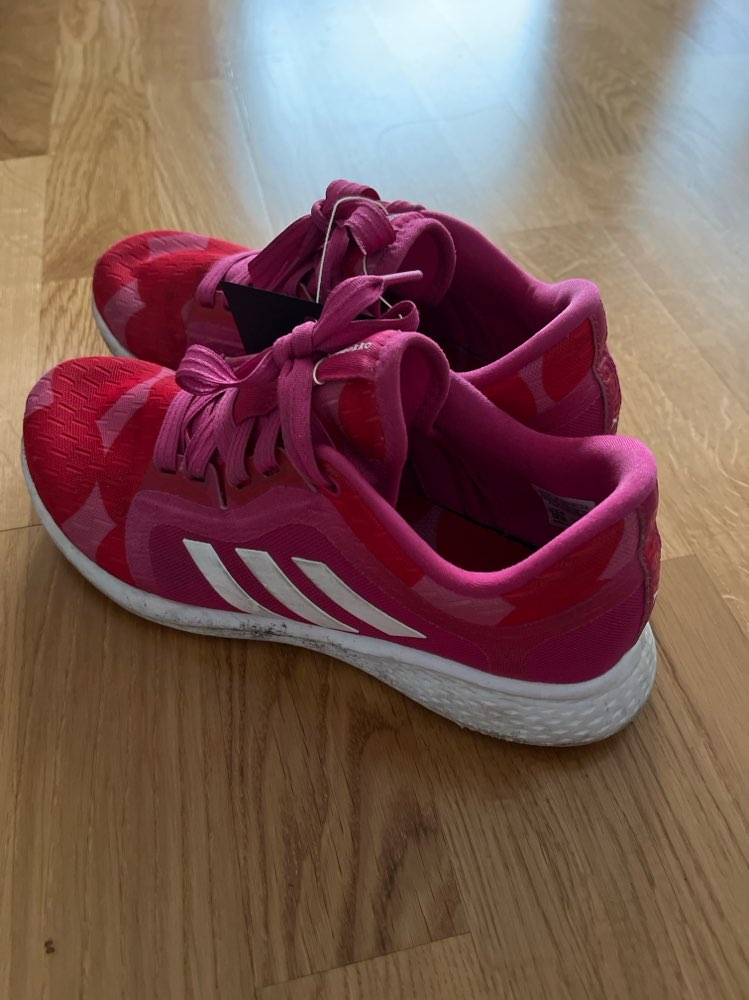 pun. Adidas Marimekko lenkkarit 40,5
