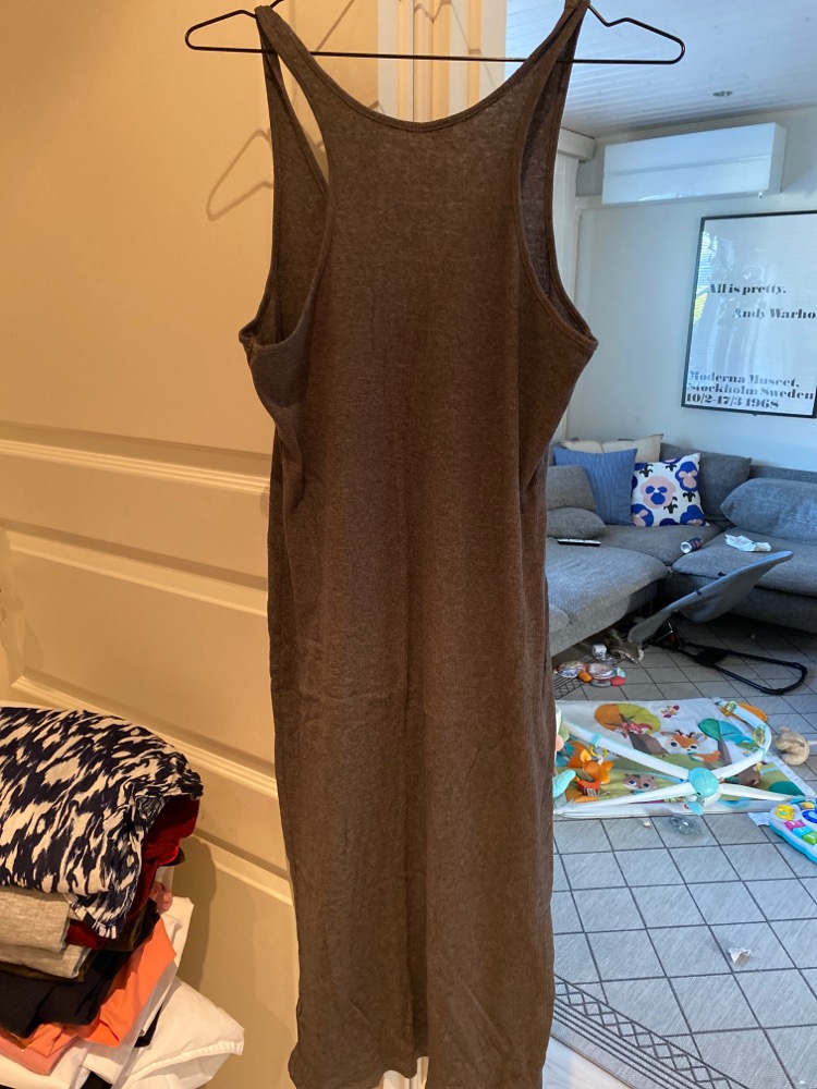 Tumman harmaa mekko koko XL