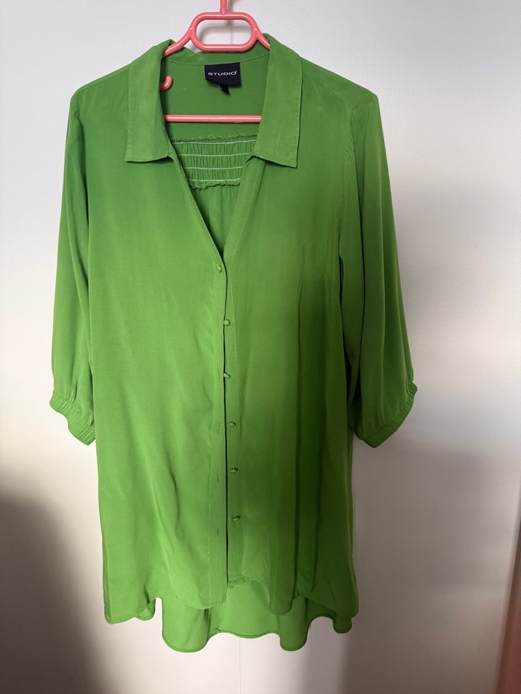 Skyrta - st S (stór stærð, ca XL)