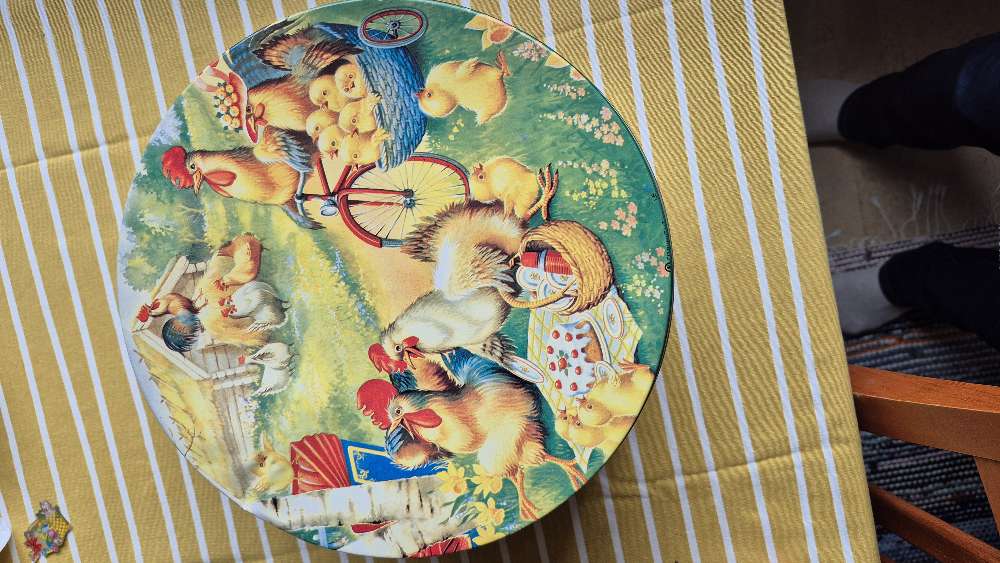 Pääsiäispurkki metalli