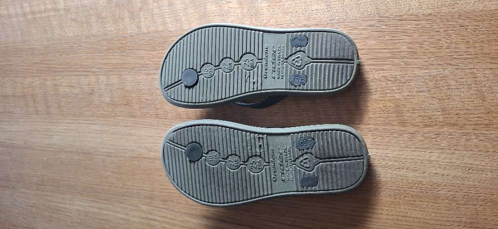Sandalar st. 27 lítið notaðir