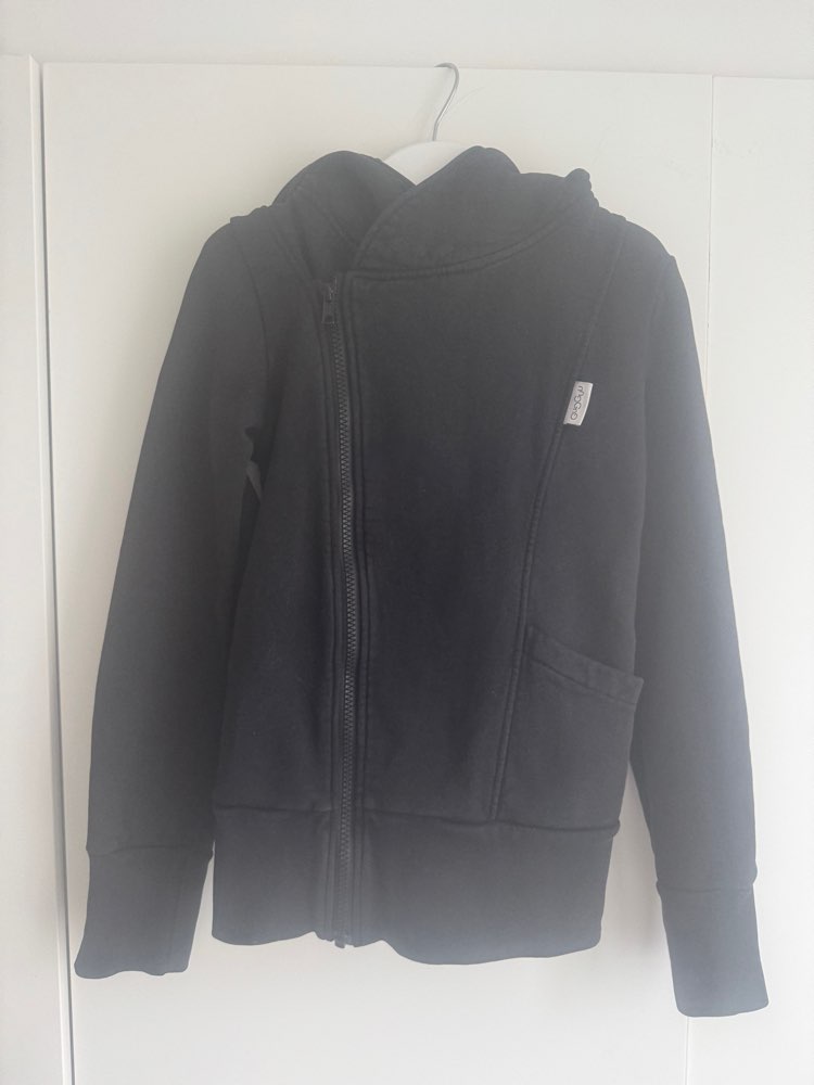 Musta, Gugguu huppari, 134 cm