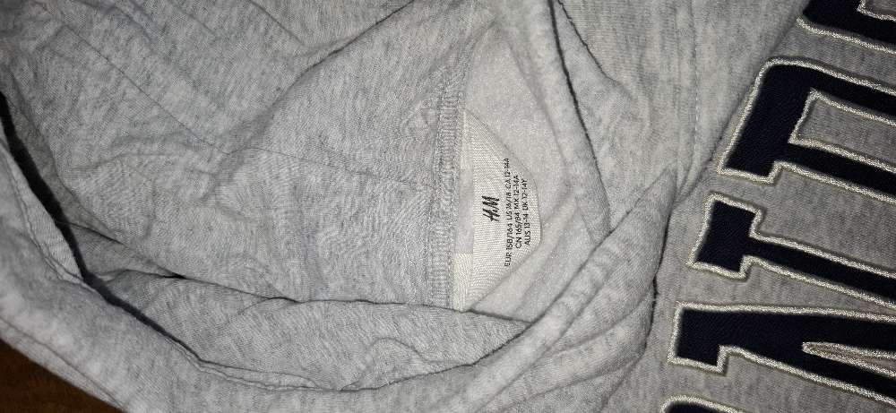 St. 158/164 London hettupeysa