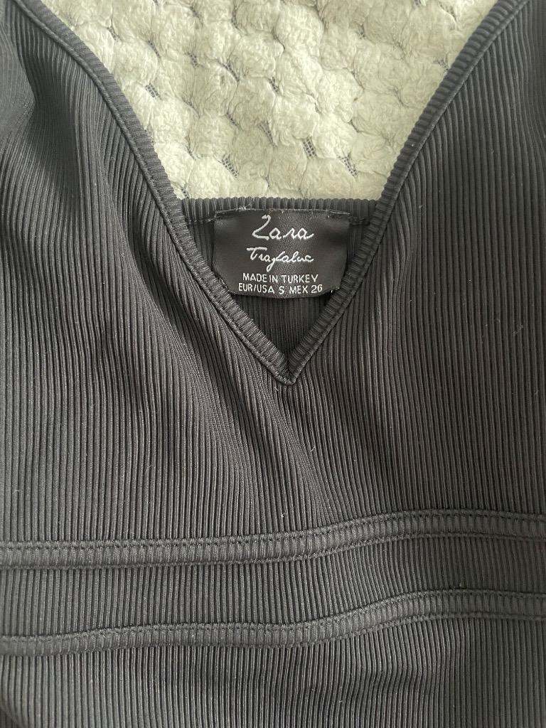 Zara toppi, S 