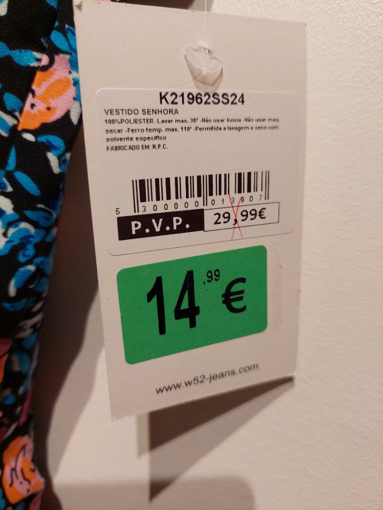 Nýr litríkur kjóll L