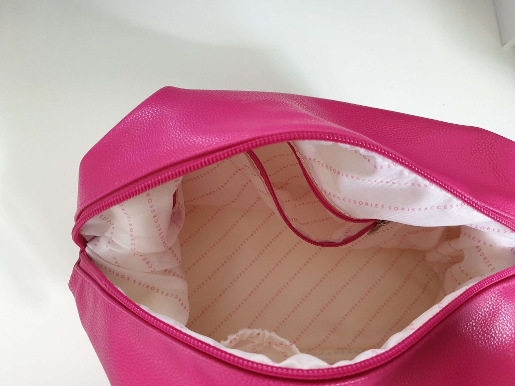 Pinkki meikki pussukka 23x17x12cm