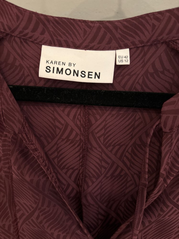 Karen by Simonsen, str 42, som ny